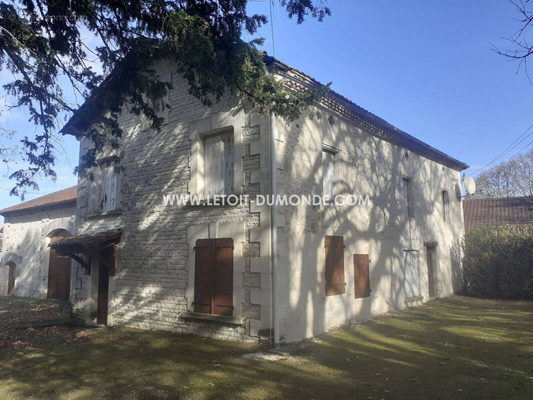 Maison à GRAND-BRASSAC