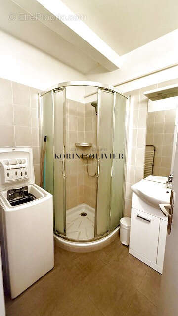 Appartement à GREOUX-LES-BAINS