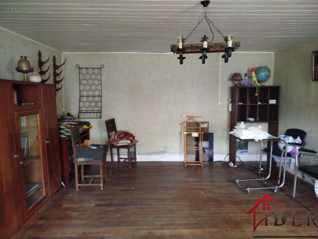 Maison à FAYL-BILLOT