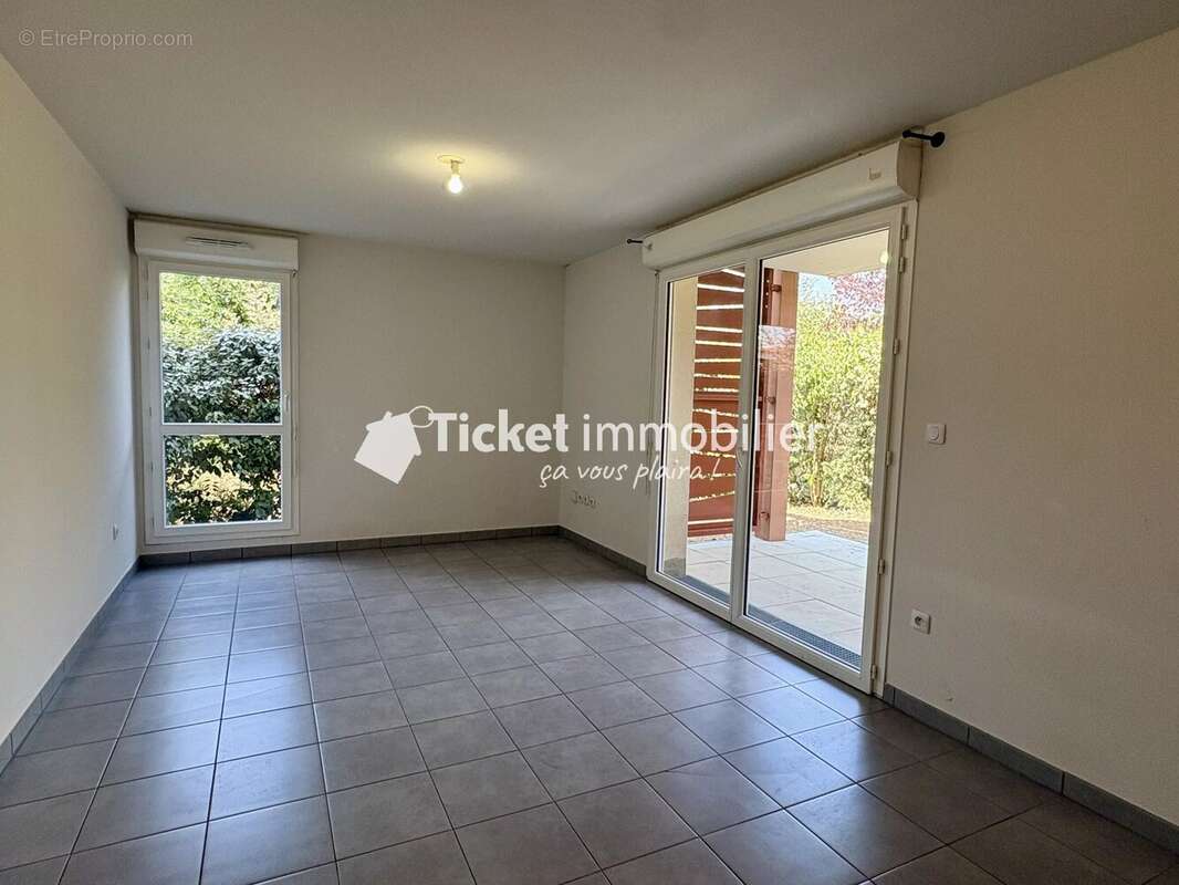 Pibrac (31820) — Charmant T2 de 40 m² avec extérieurs privatifs - photo 8