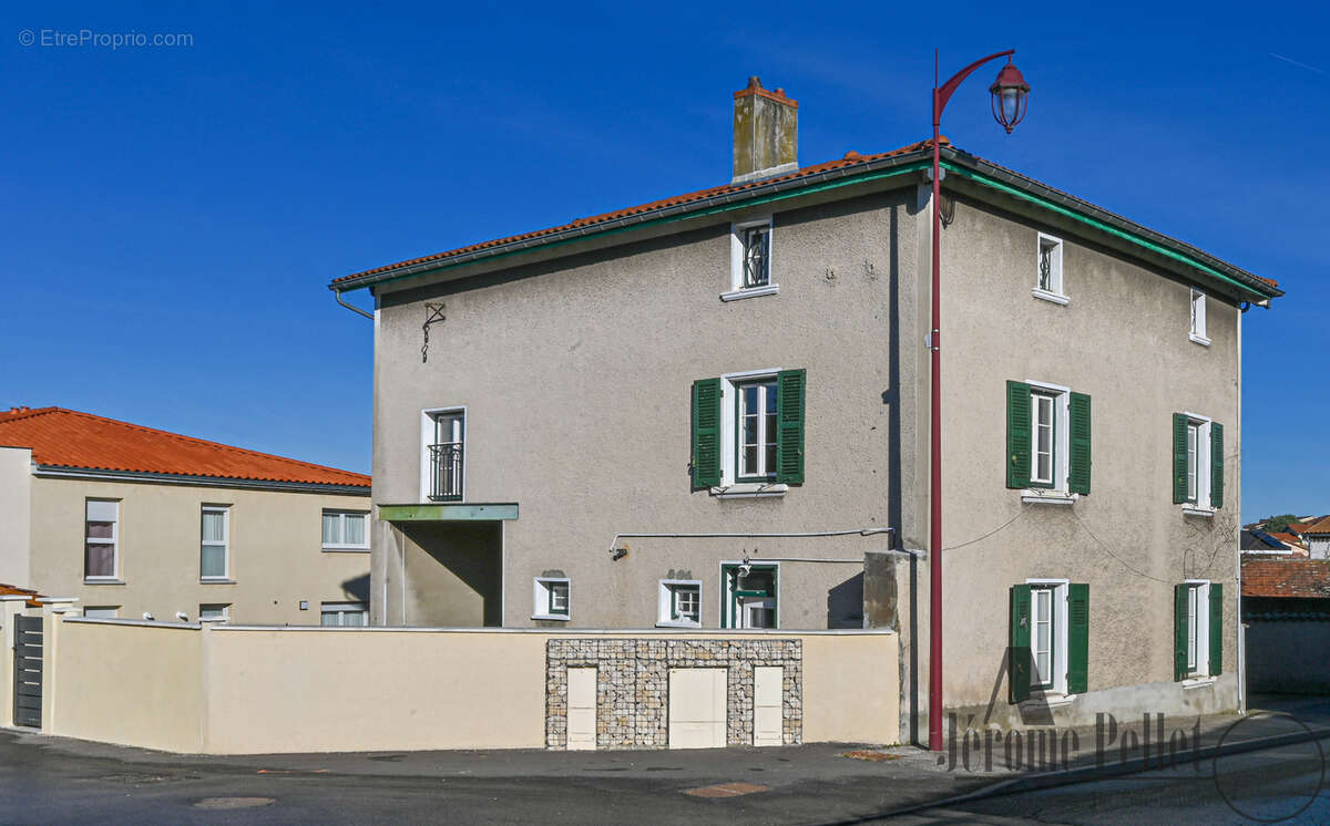 Maison à TERNAY
