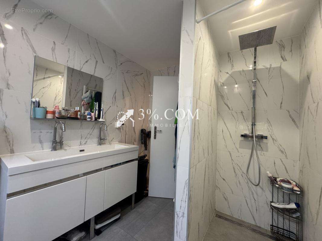 3%COM Beau F3 rénové au centre de MOMMENHEIM - photo 3