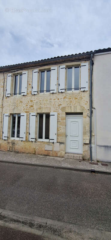 CASTELNAU DE MEDOC, maison T4 100 m2 jardin clos - photo 14