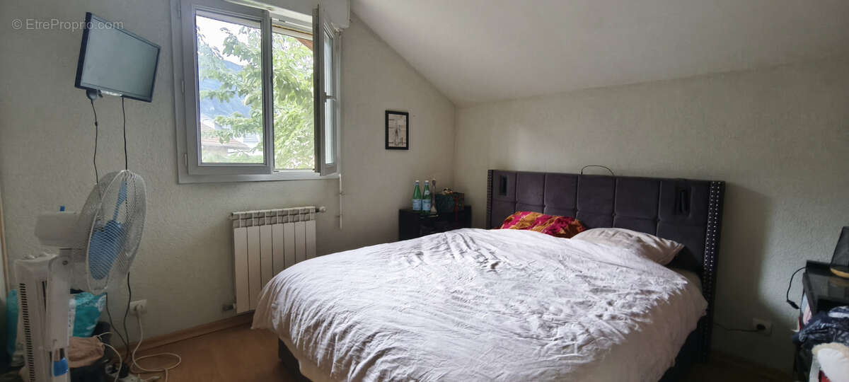 Maison à SAINT-PIERRE-EN-FAUCIGNY