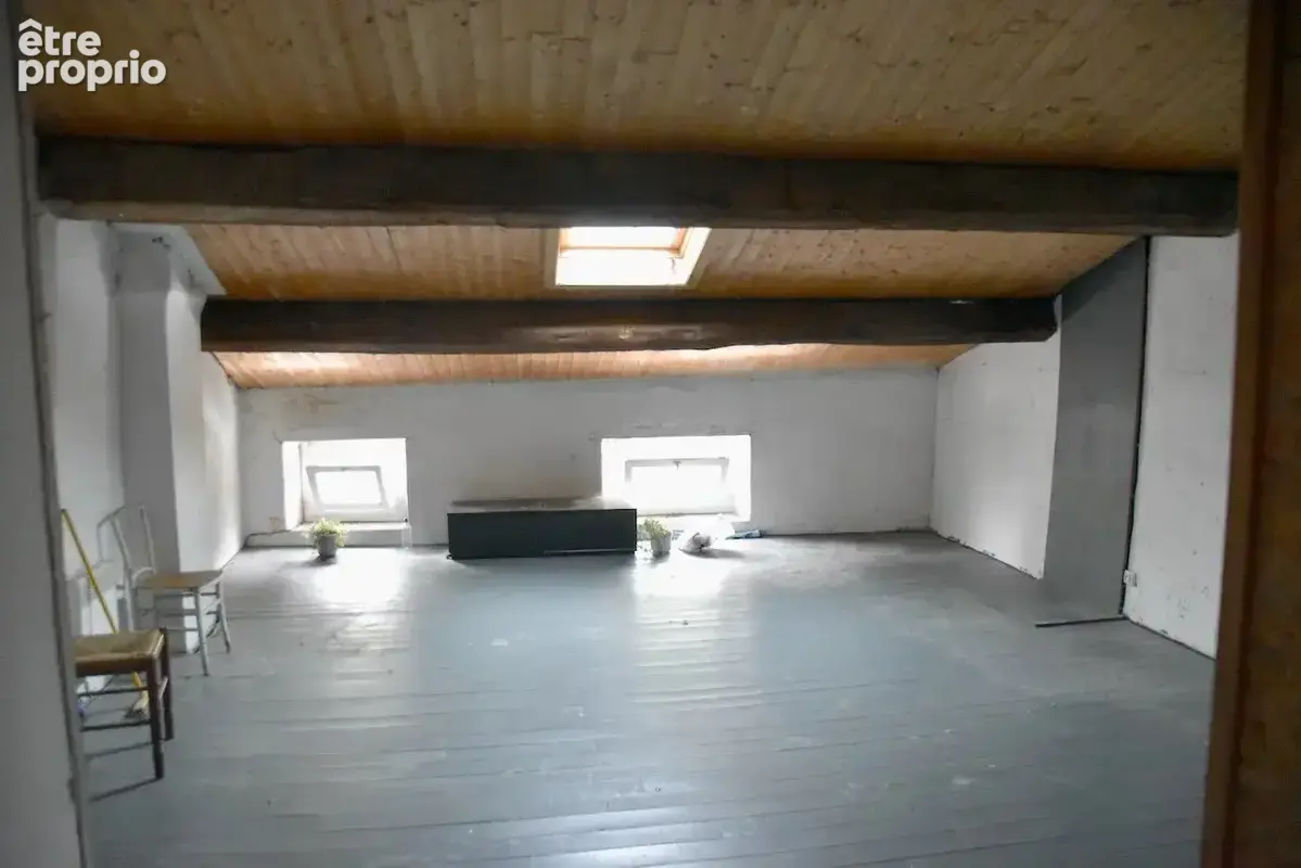 REVEL - Hypercentre - Maison de ville de 119 m2 + garage de - photo 6