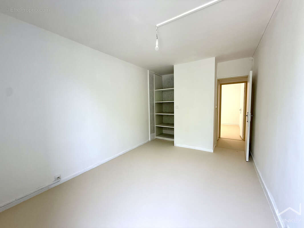 Isabelle di natale vous présente en exclusivité sur pierrelatte    appartement sans travaux  100m2 - 4 chambre - photo 12