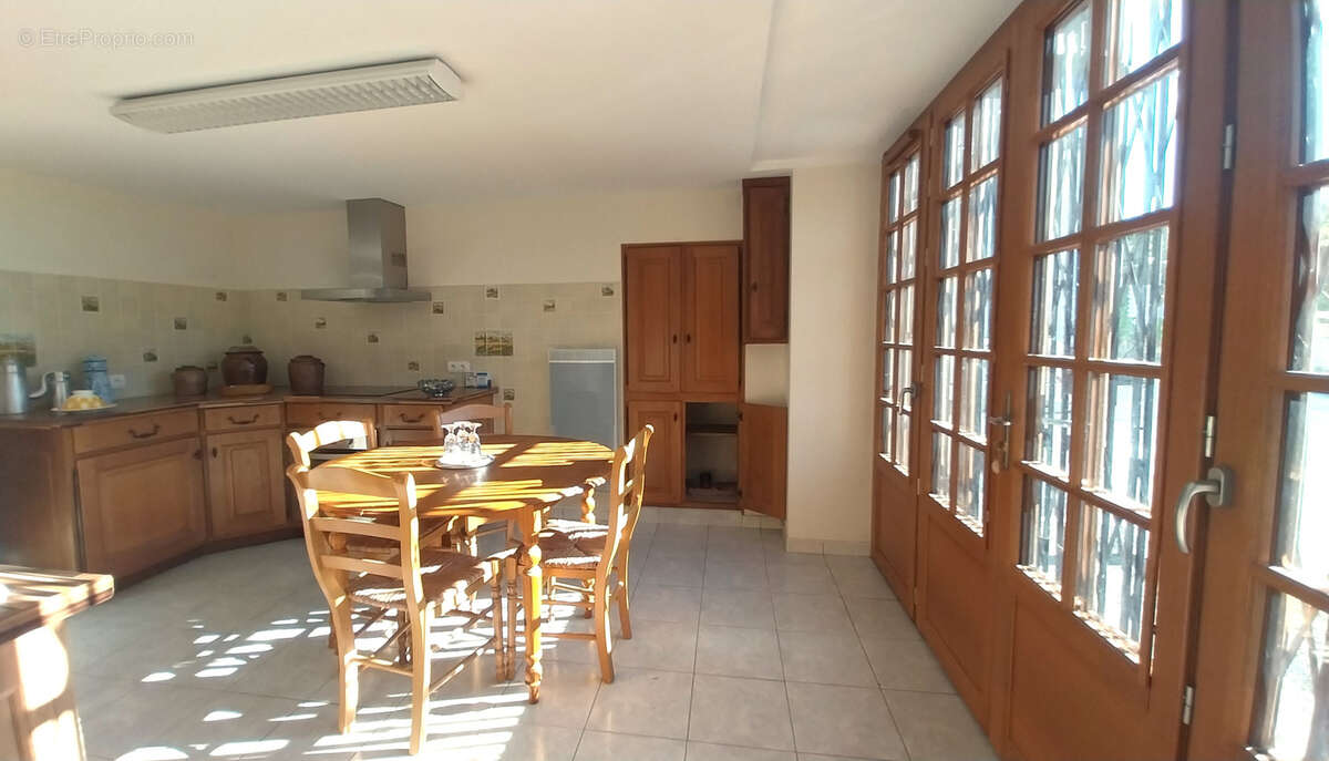 Maison à MILHAC-D'AUBEROCHE