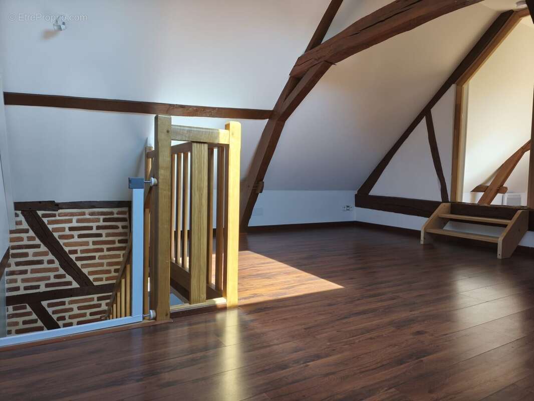 Maison 89 m² à Bantanges  - photo 5