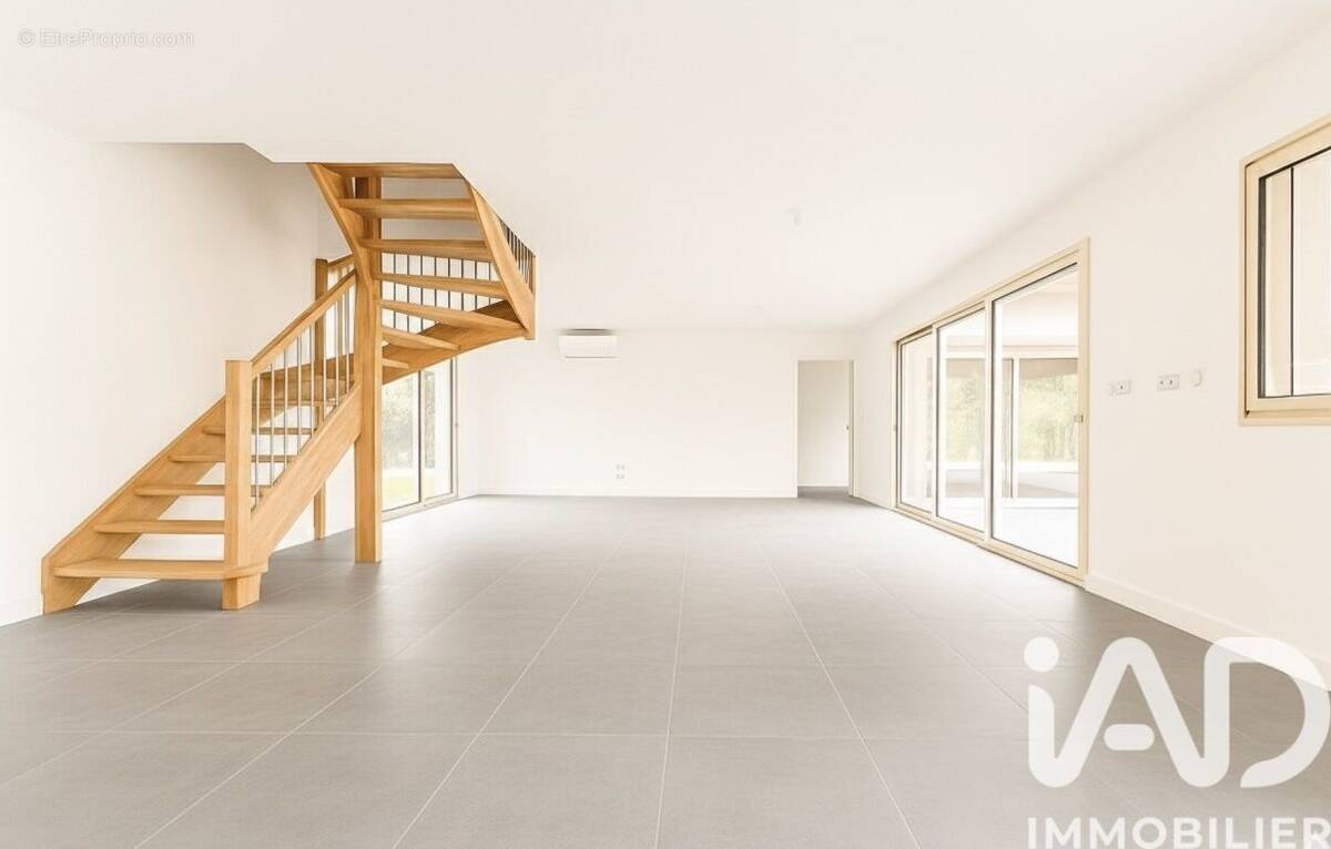 Photo 1 - Maison à SAUBENS