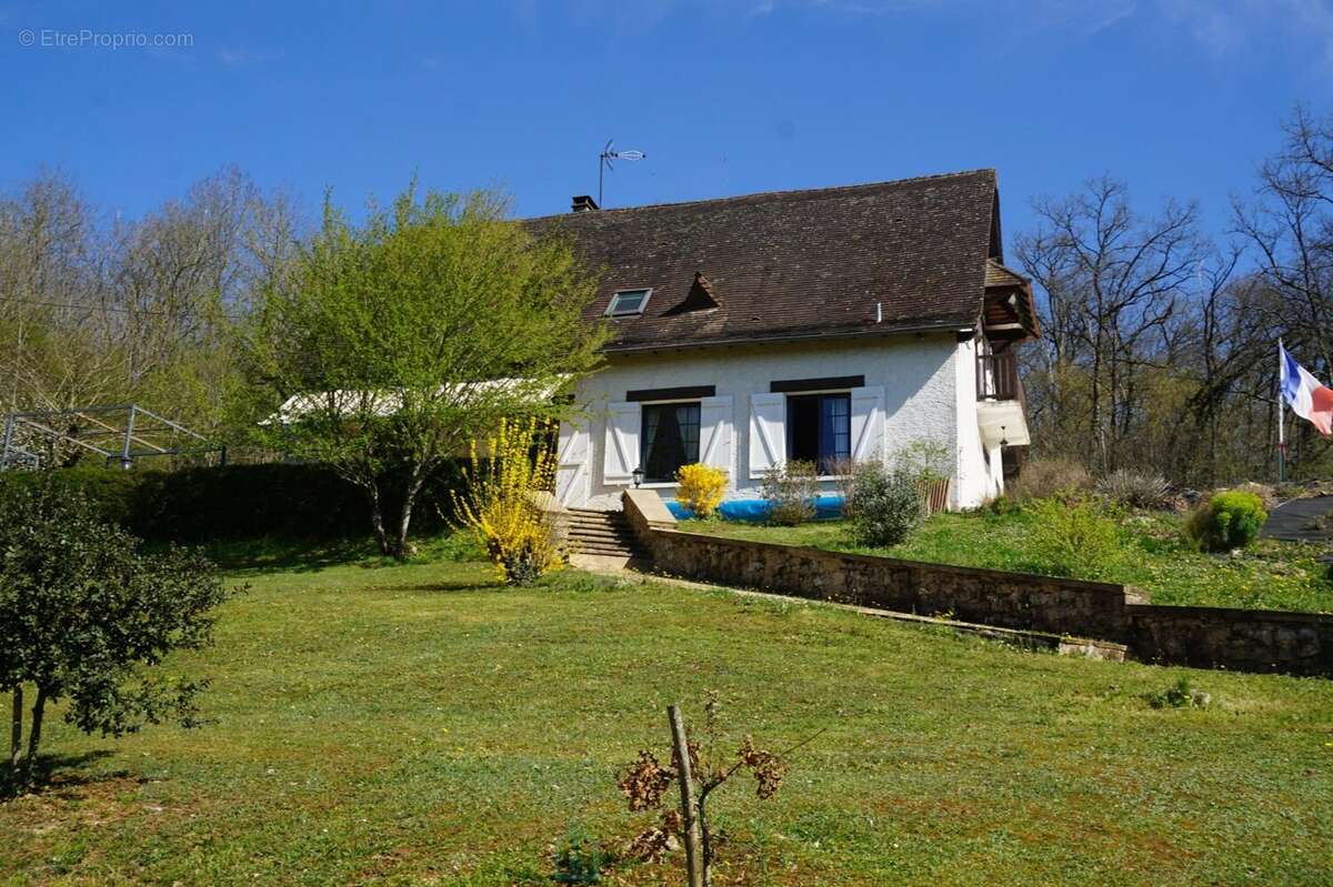 Maison à CORGNAC-SUR-L'ISLE