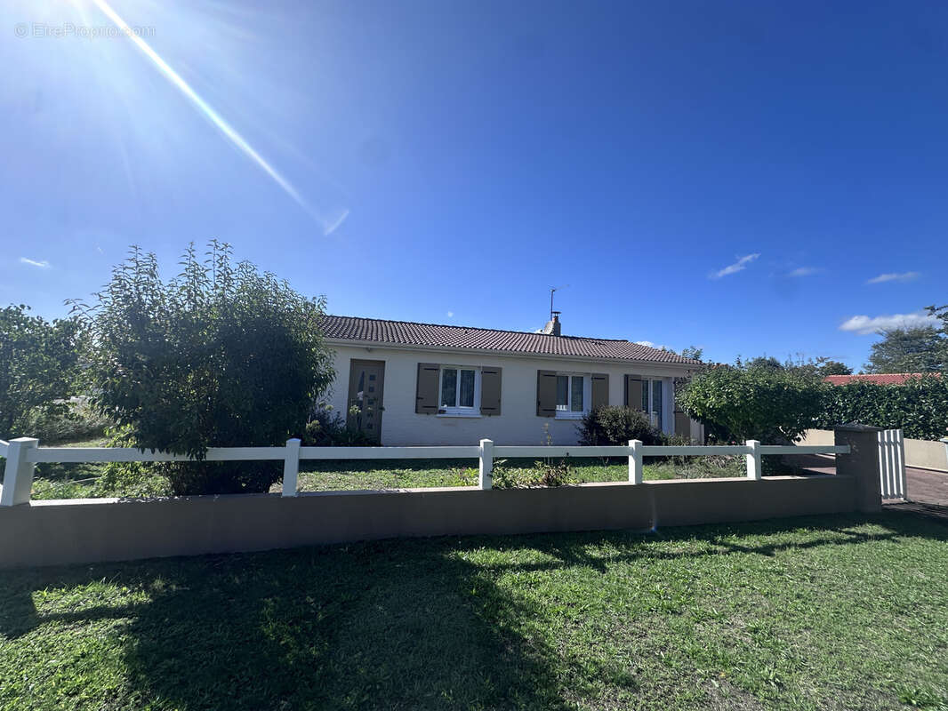 Maison à LES SORINIERES