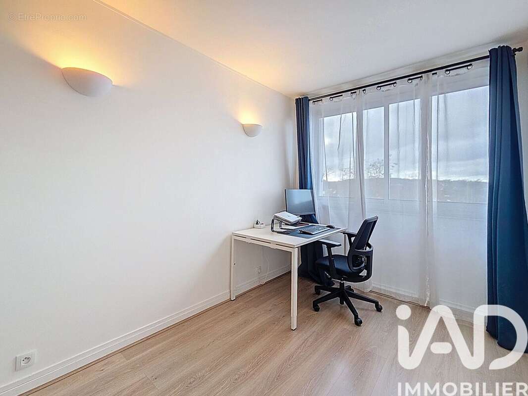 Photo 9 - Appartement à MARLY-LE-ROI