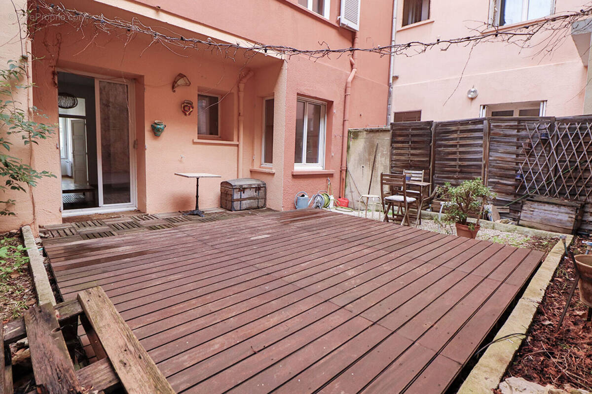 Appartement à MARSEILLE-7E