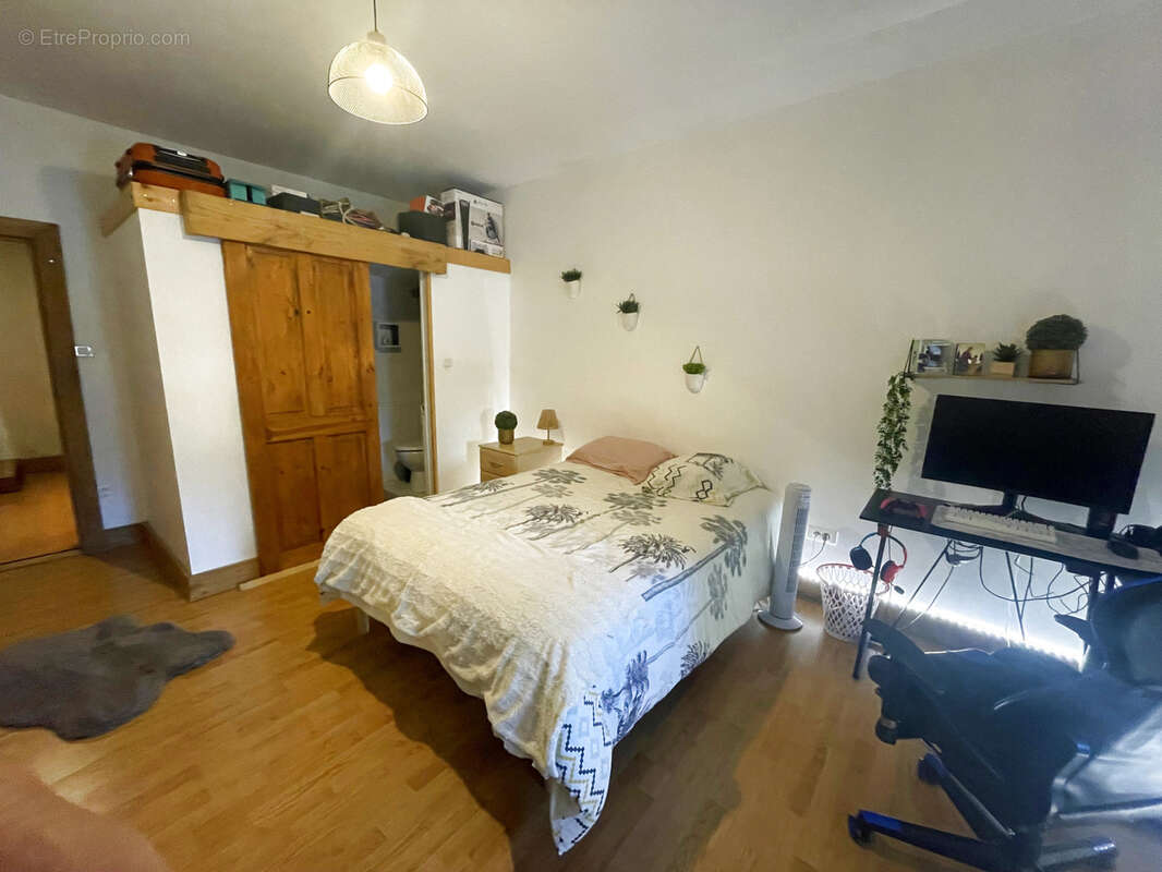 Maison de 248 m2 - 6 pièces - photo 4