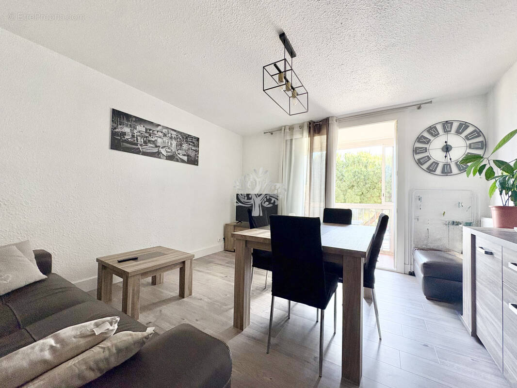 Appartement à SANARY-SUR-MER