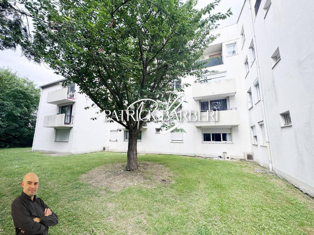 Photo 1 - Appartement à MENUCOURT