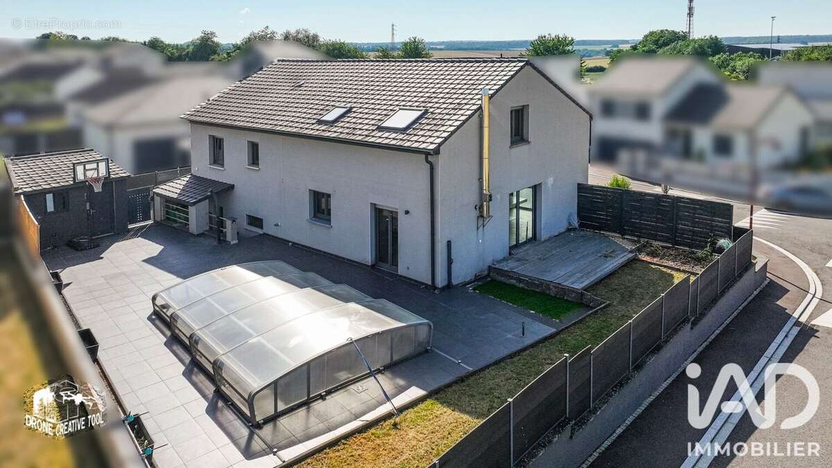 Maison 140 m² à Tressange  - photo 7