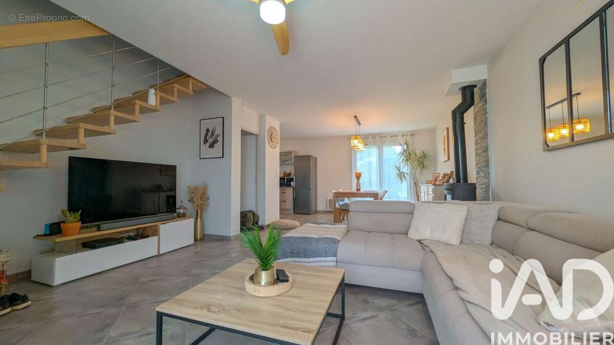 Photo 2 - Maison à SAINTE-JULIETTE-SUR-VIAUR