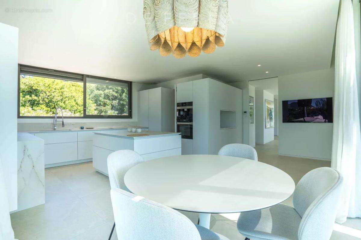 Maison à CAVALAIRE-SUR-MER