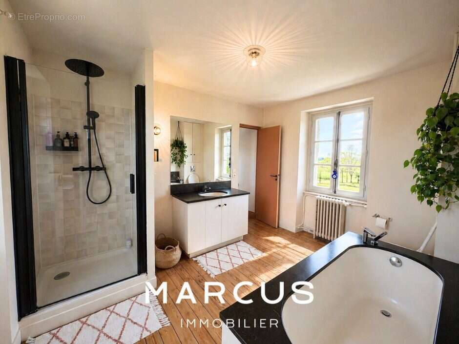 Maison 280 m² à Caen  - photo 6