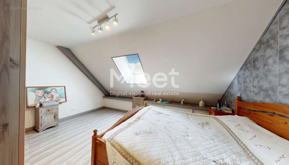 Maison à ESCAMPS