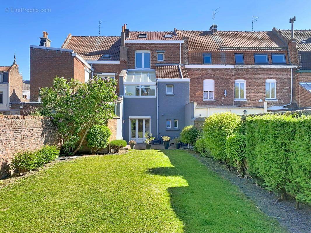 Maison à ARMENTIERES