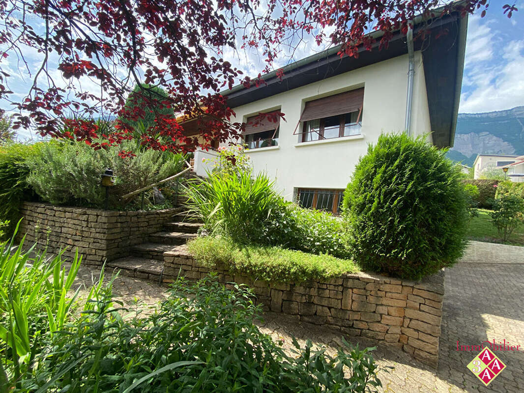 Maison à SAINT-ISMIER