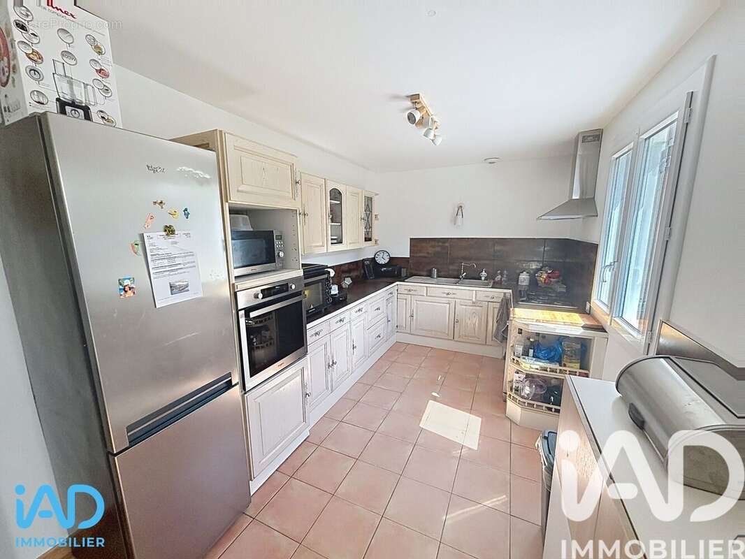 Maison 123 m² à Estissac  - photo 5