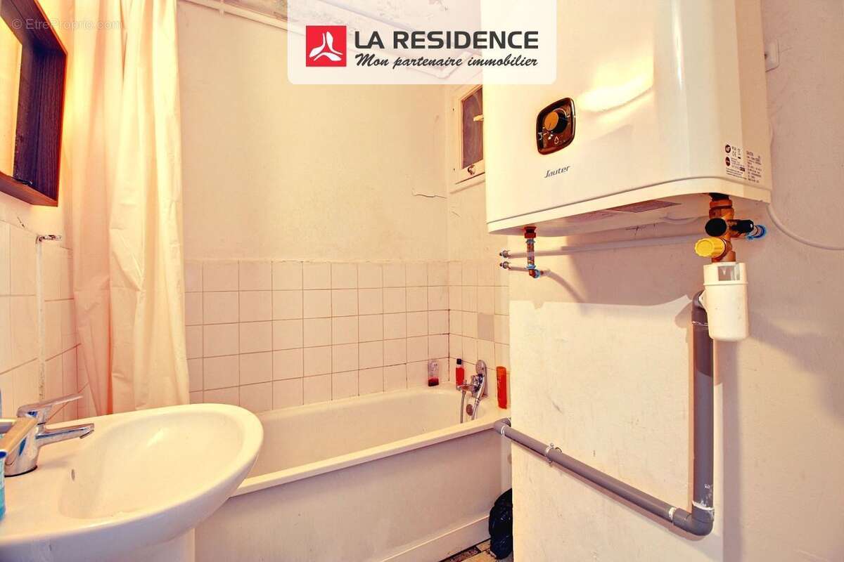 Appartement à SAINT-ETIENNE-DU-ROUVRAY