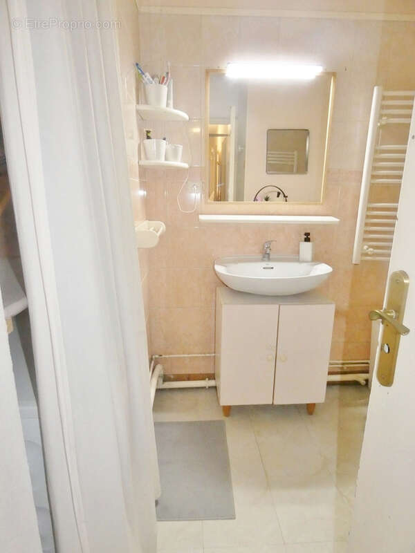 PONTOISE - APPARTEMENT 4 pces - 81 m2 - Cave - Place parking - - photo 19