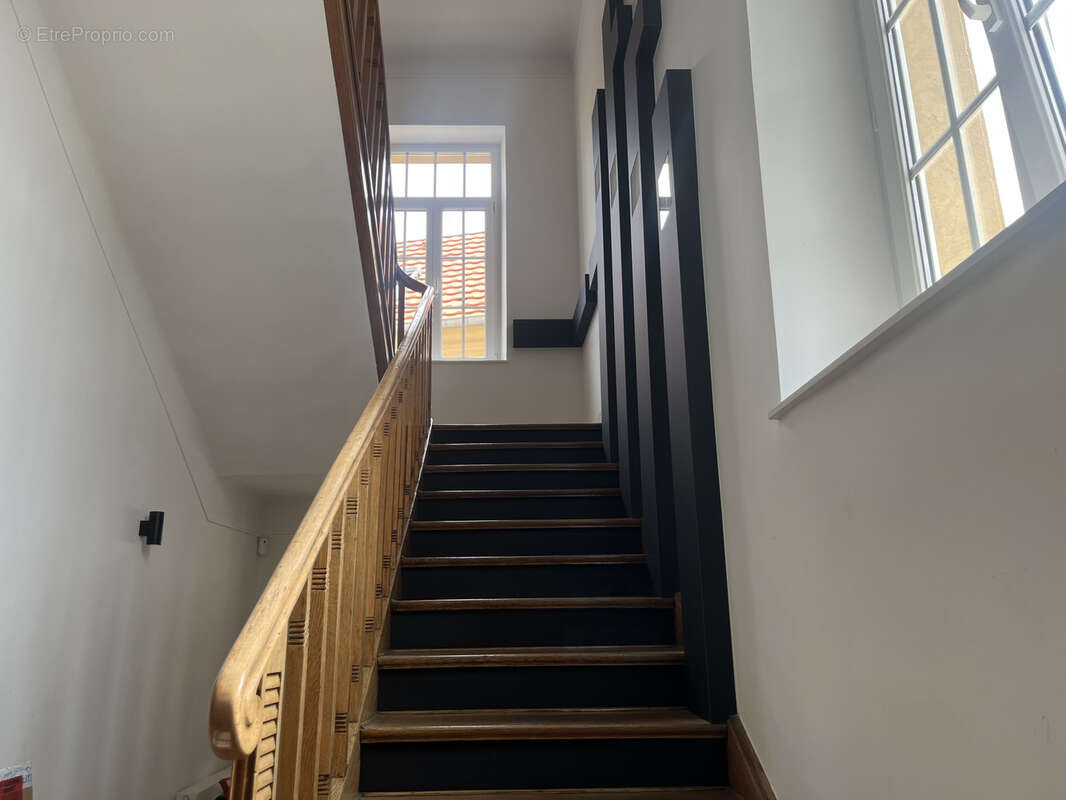 Commerce à CHATEL-SAINT-GERMAIN