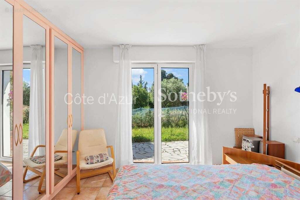 Maison à MOUGINS