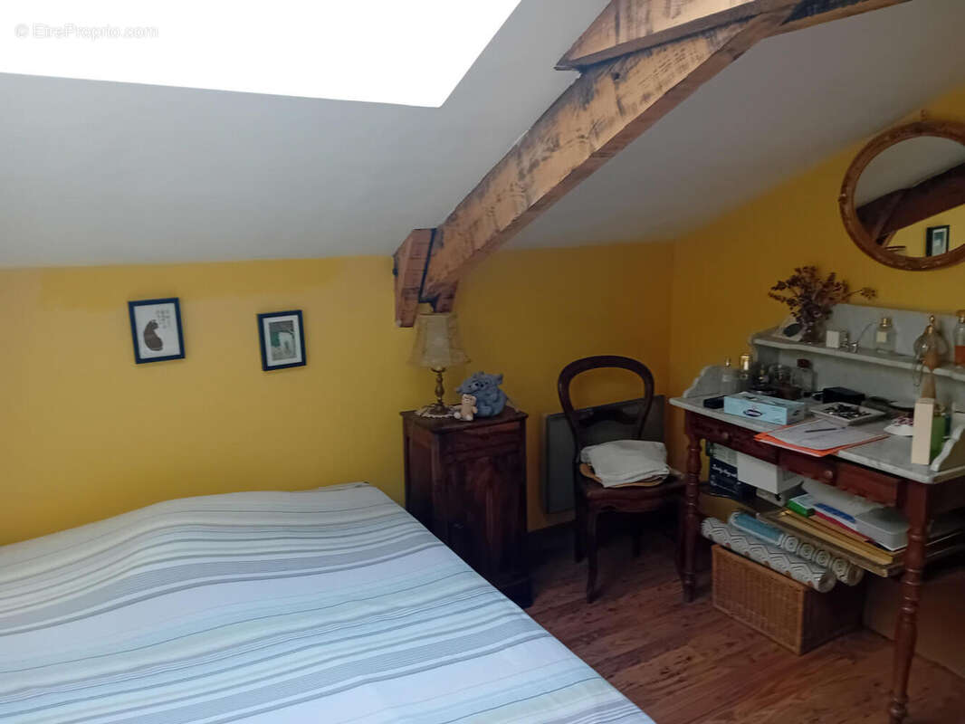 Chambre  - Maison à CAHORS