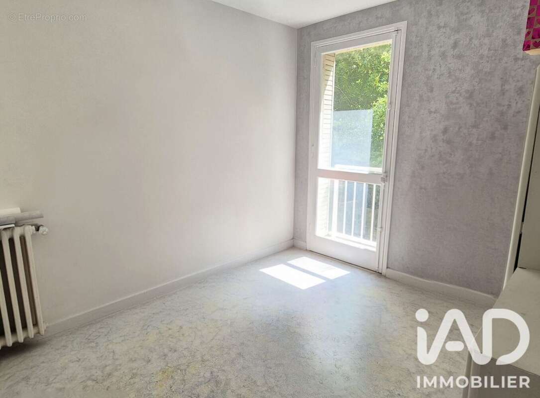 Appartement 104 m² à Castres  - photo 9