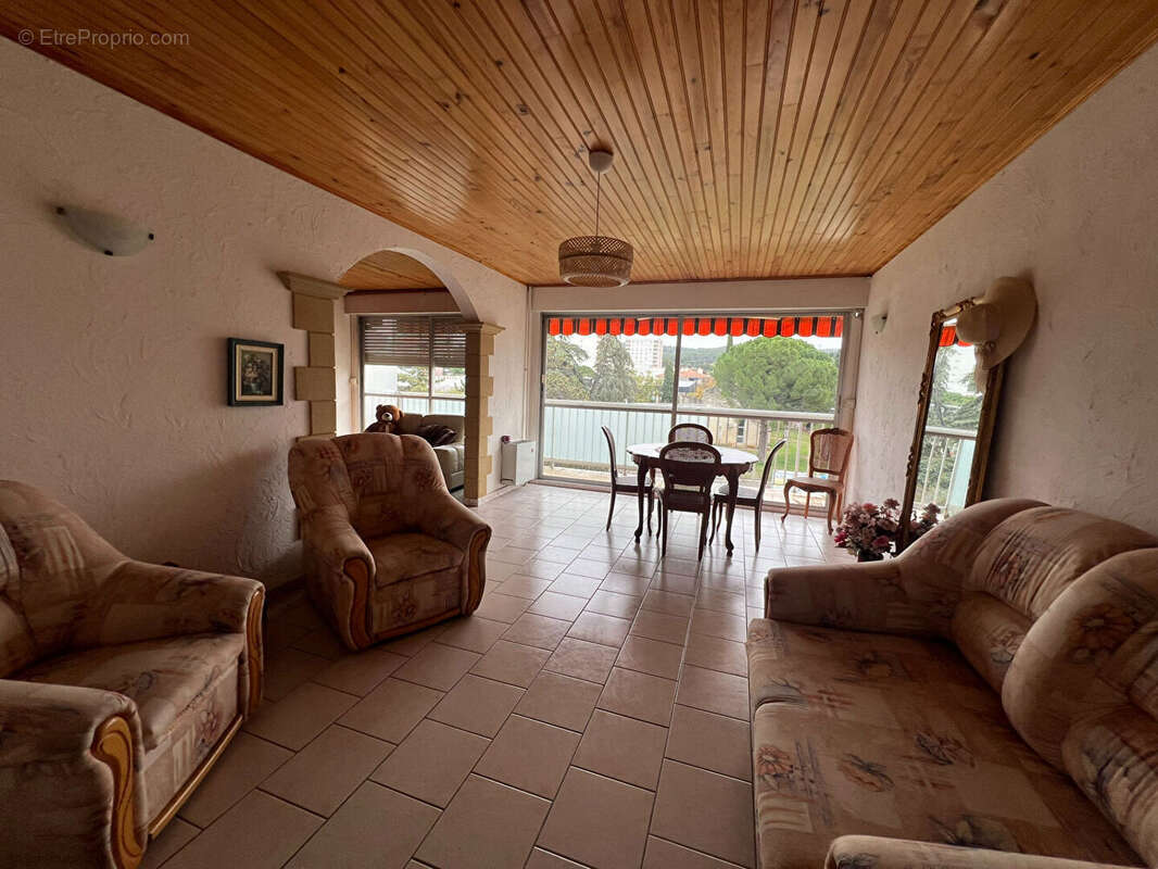 Appartement à SALON-DE-PROVENCE