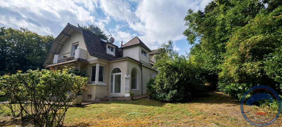 Maison à BLERE