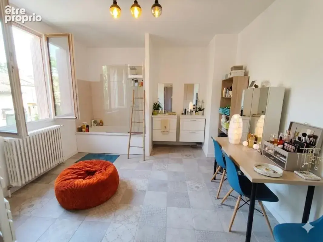  Maison T6 de 152 m² à Nogaro – Centre-ville & Jardin arboré - photo 15