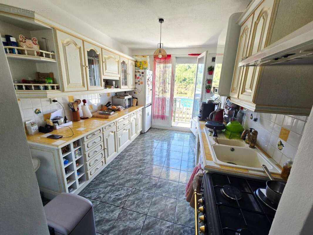 Appartement 75 m² à Saint-Etienne  - photo 5