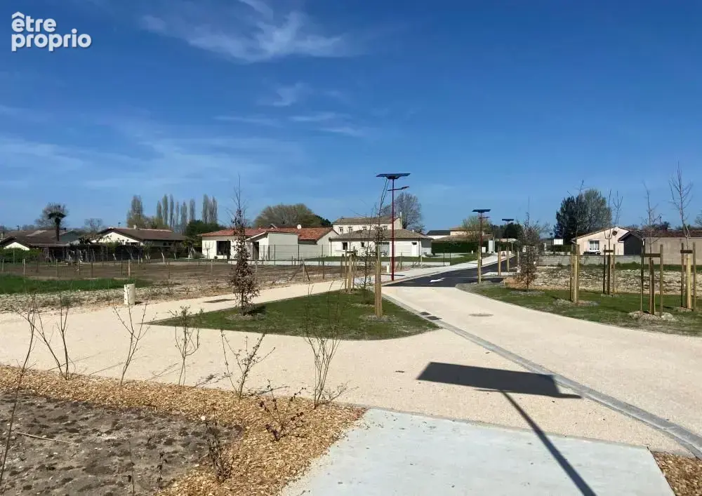 Terrain à bâtir de 561 m² à SAINT-LAURENT-MEDOC (33) - photo 3