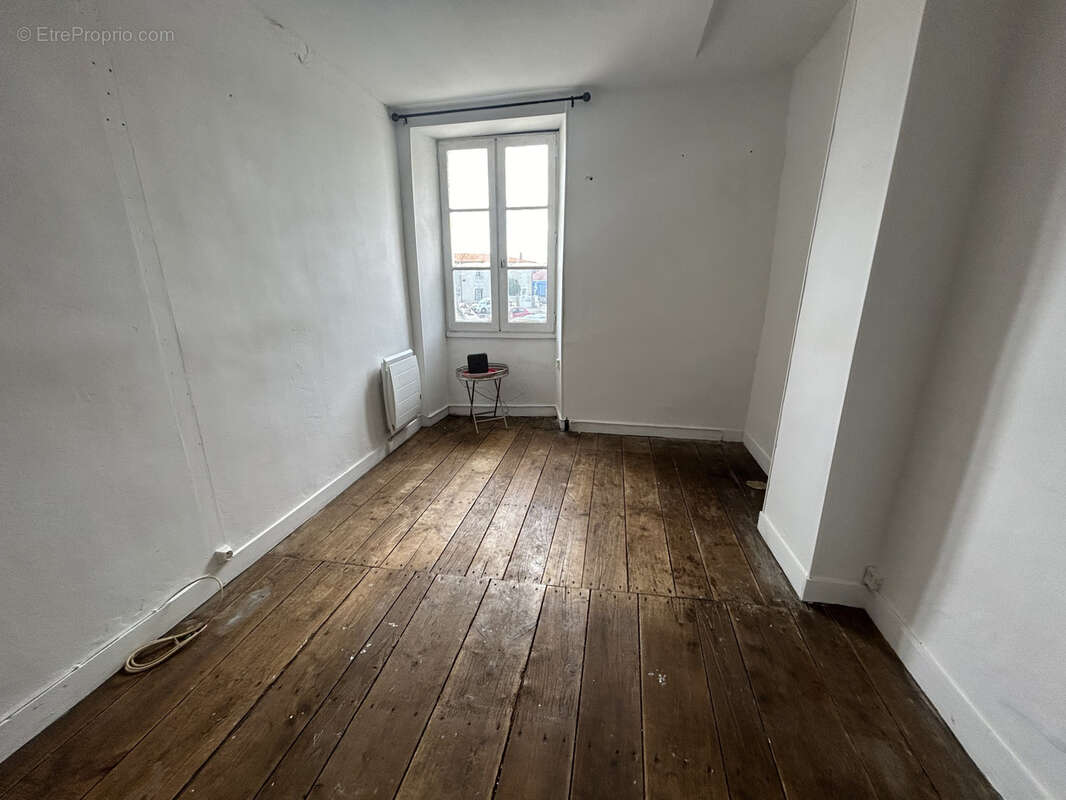 Autre à MONTEMBOEUF