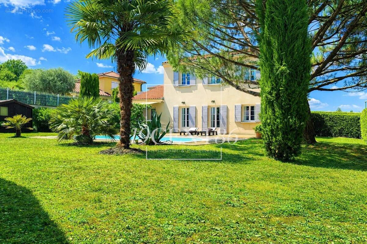 Maison à COMMUNAY