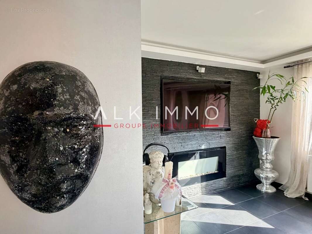 Appartement à VILLE-LA-GRAND