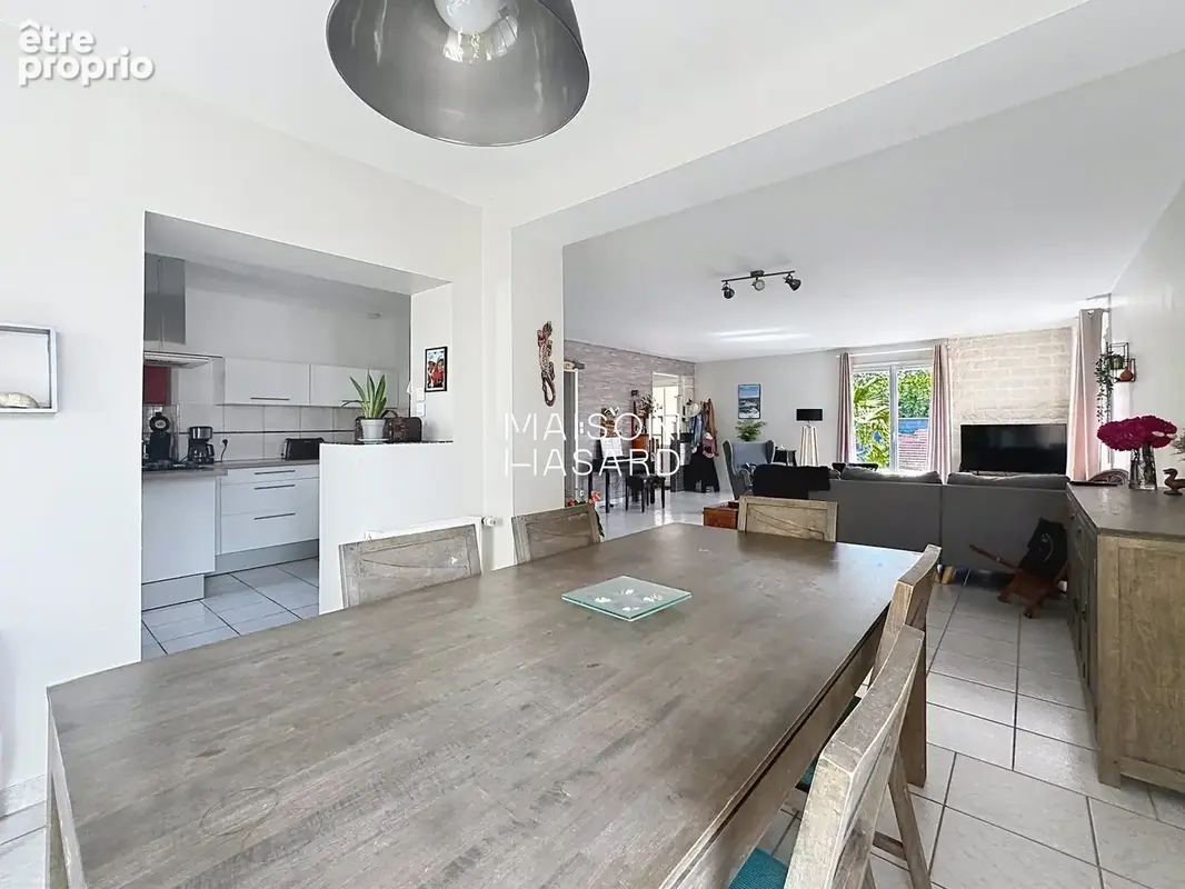 Maison 138 m² à Bouguenais  - photo 4