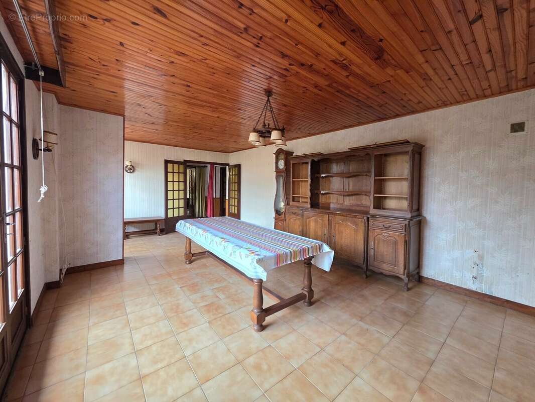 Maison à BRAGNY-SUR-SAONE