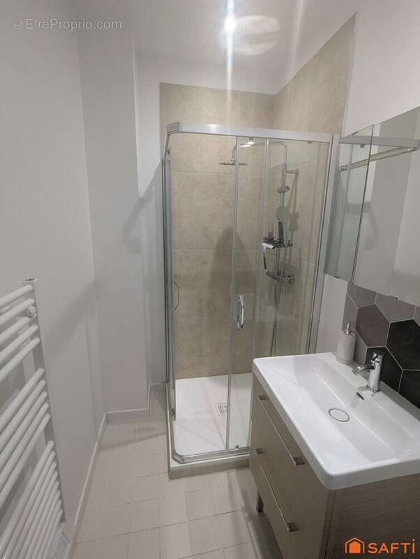 Photo 9 - Appartement à NIMES