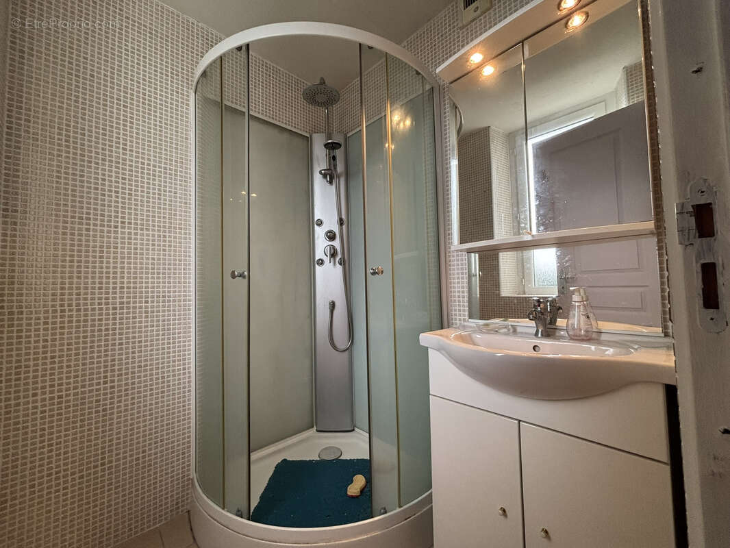 Jolie maison sur deux niveaux dans quartier résidentiel - photo 7