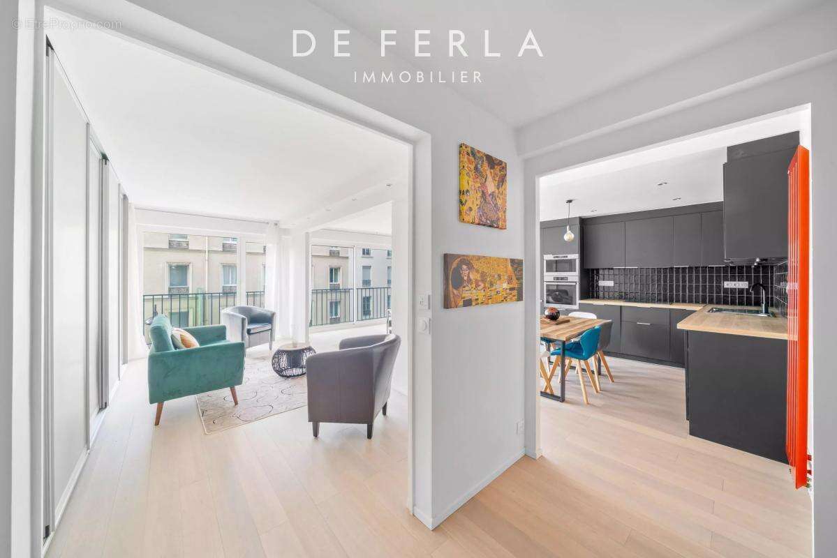 Appartement à PARIS-14E