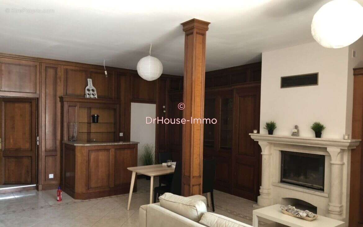 Maison à HELLEMMES-LILLE
