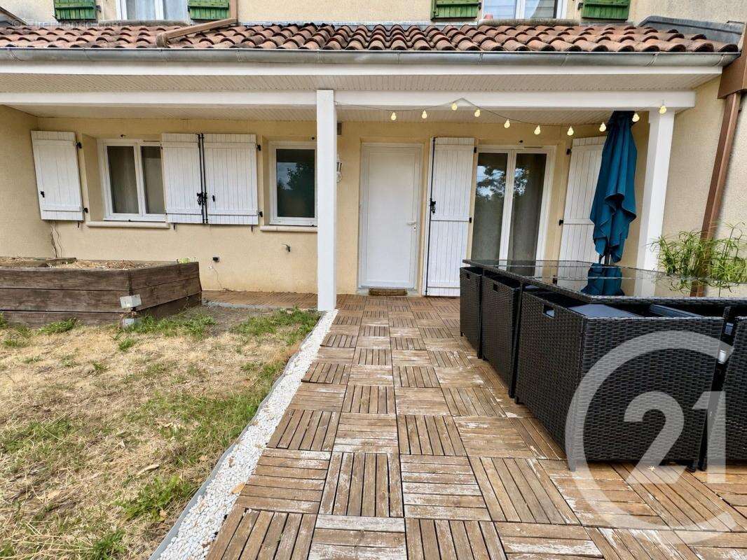 Appartement à CONDAT-SUR-VIENNE