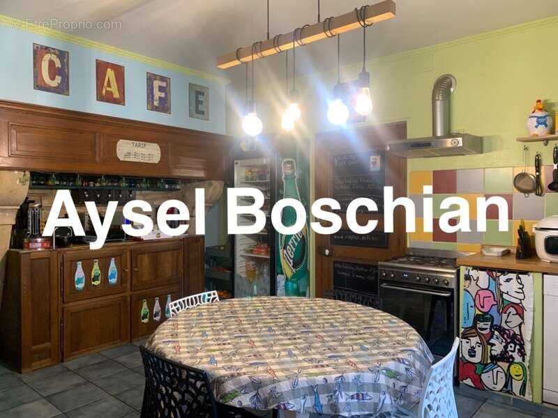 Maison à VIVIERS-SUR-CHIERS